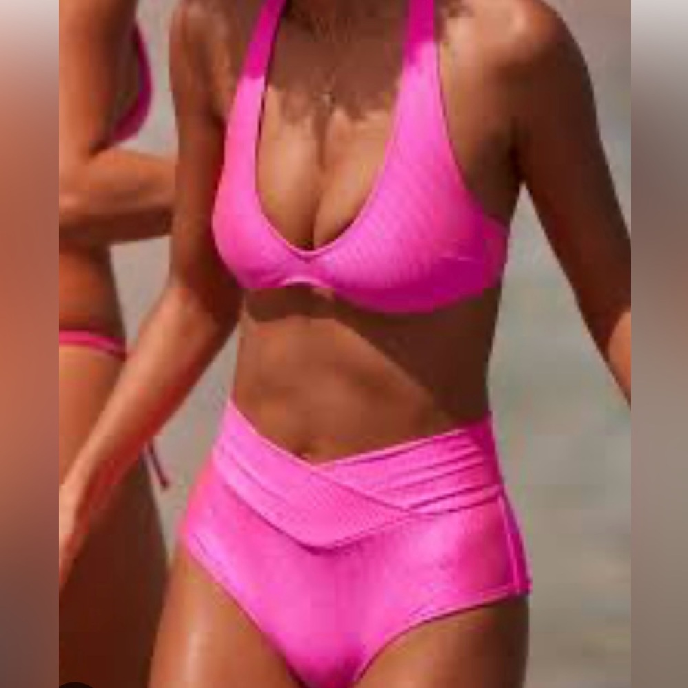Aerie Bikini Bottom NWT Sold on live show only
Pick a color
